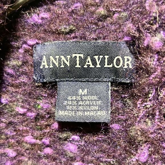 Ann Taylor Knitted‎ Pullover Turtleneck Wool Blend Sweater Size Medium Purple - Picture 2 of 2